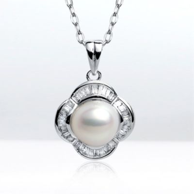 White Pearl and Diamond Flora pendant, 18k white gold